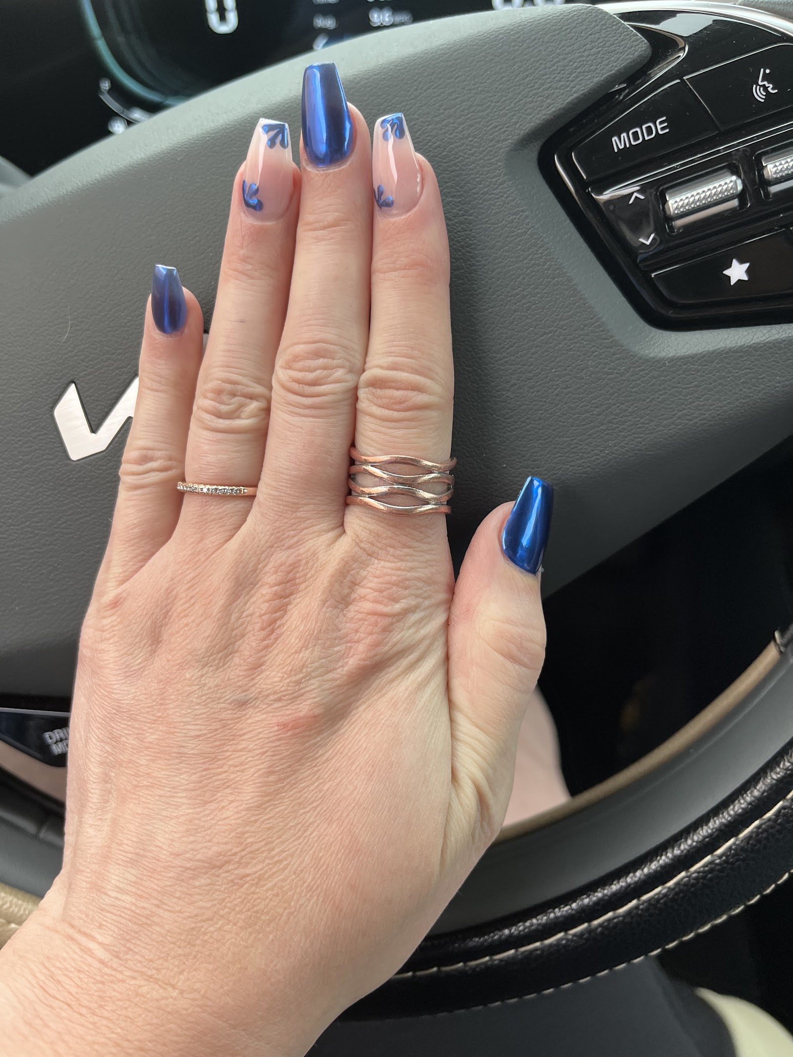 Modish Nails and Spa nail photo 7